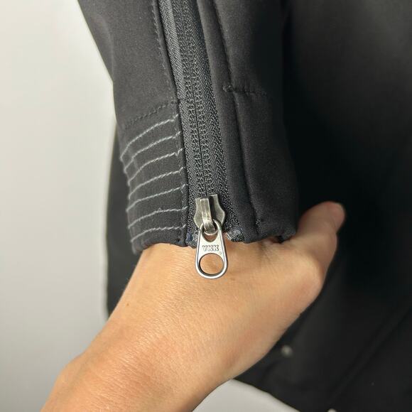 Title Nine Black Hooded Coat - Picture 7 of 7